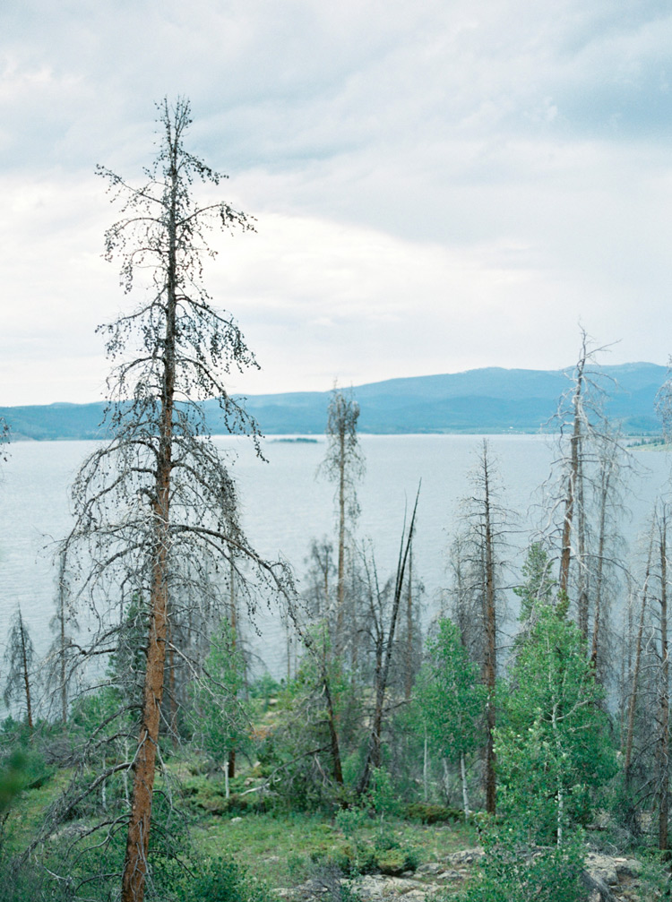 Captivating Nature and Lake Views in Colorado