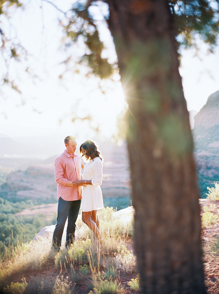 Stunning Sedona vista and golden light make a perfect engagement shoot backdrop. 