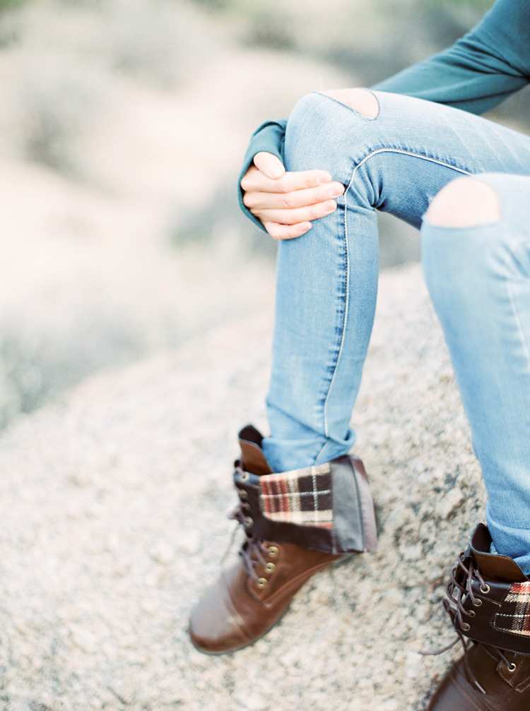 Ripped jeans & boots for a casual but stylish desert engagement shoot. 
