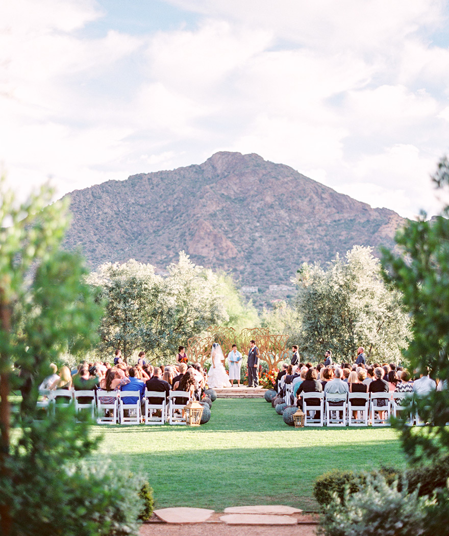 Destination wedding venue with beautiful mountain backdrop and desert landscape. El Churro in AZ. 
