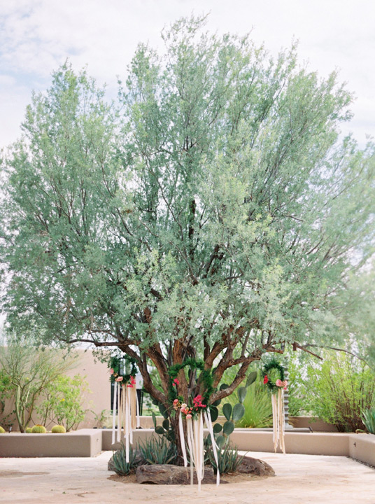 Destination wedding venue in Scottsdale, Arizona. Four Seasons Resort. Wedding decor ideas.  
