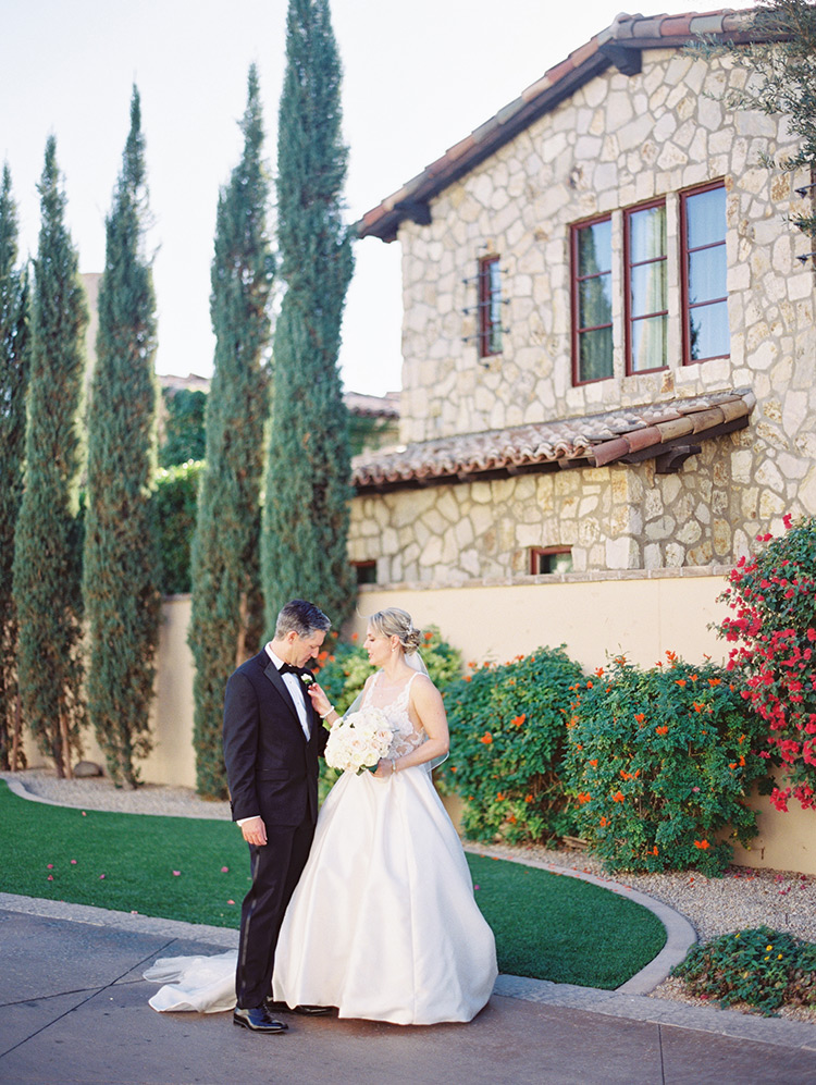 wedding at the Omni Scottsdale Resort at Montelucia