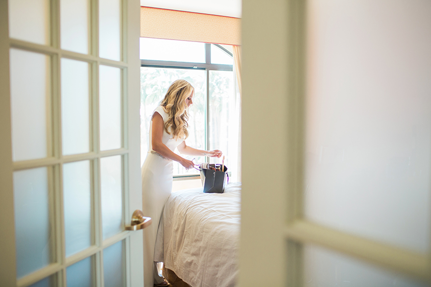 finishing touches for the bride