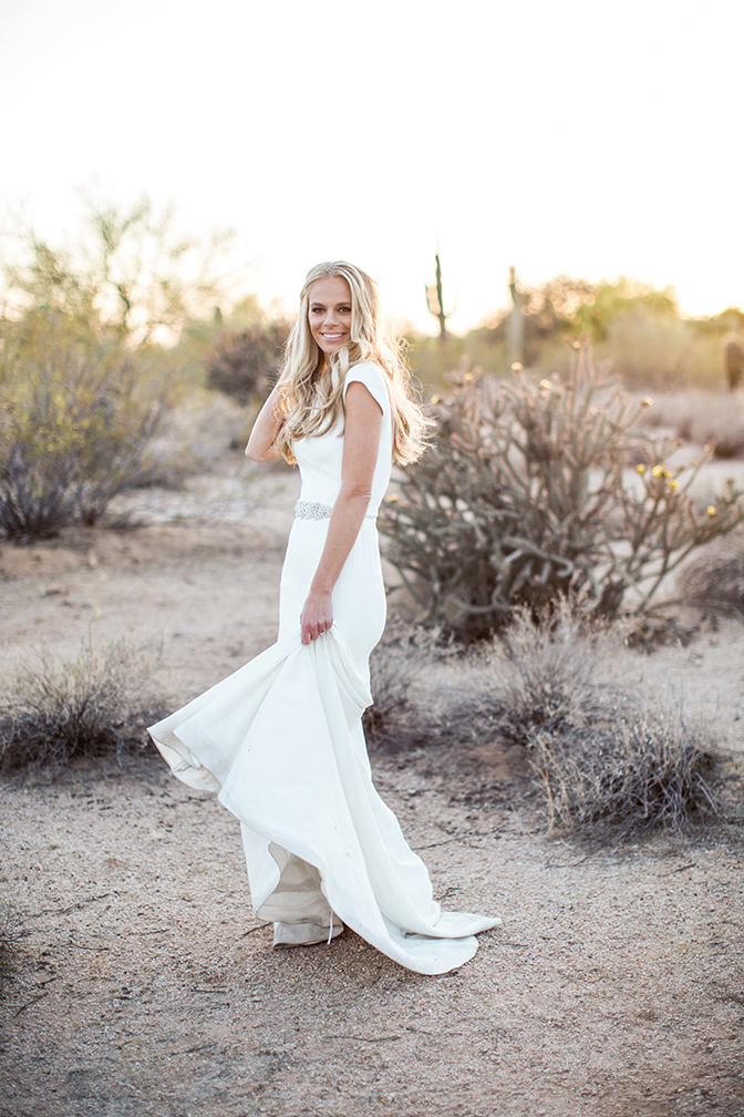 wedding portraits in the Scottsdale desert