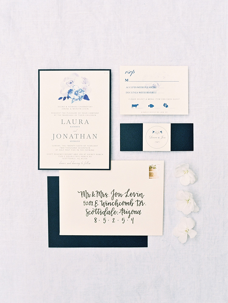 Elegant wedding invitations with watercolor touches