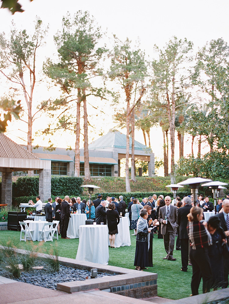 outdoor wedding cocktail hour