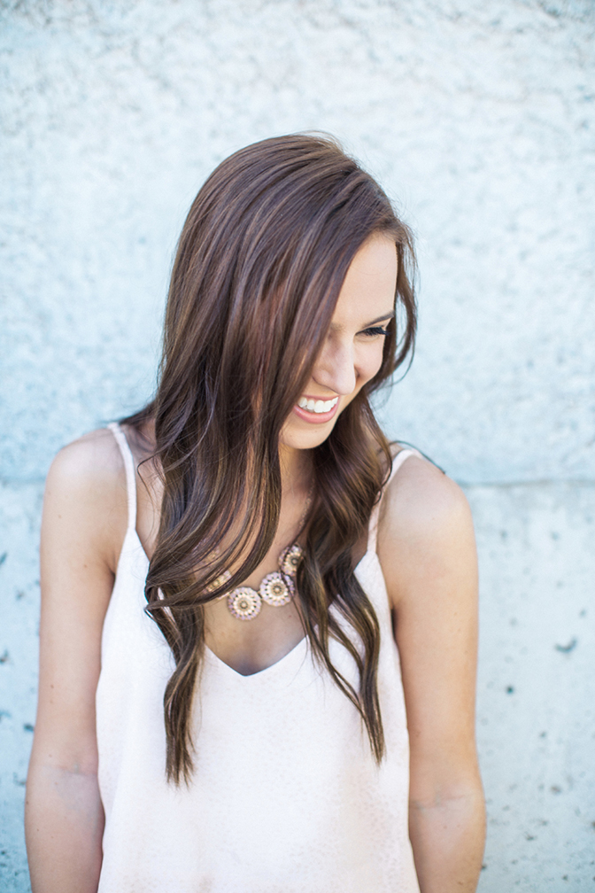 natural beauty with long, loose waves