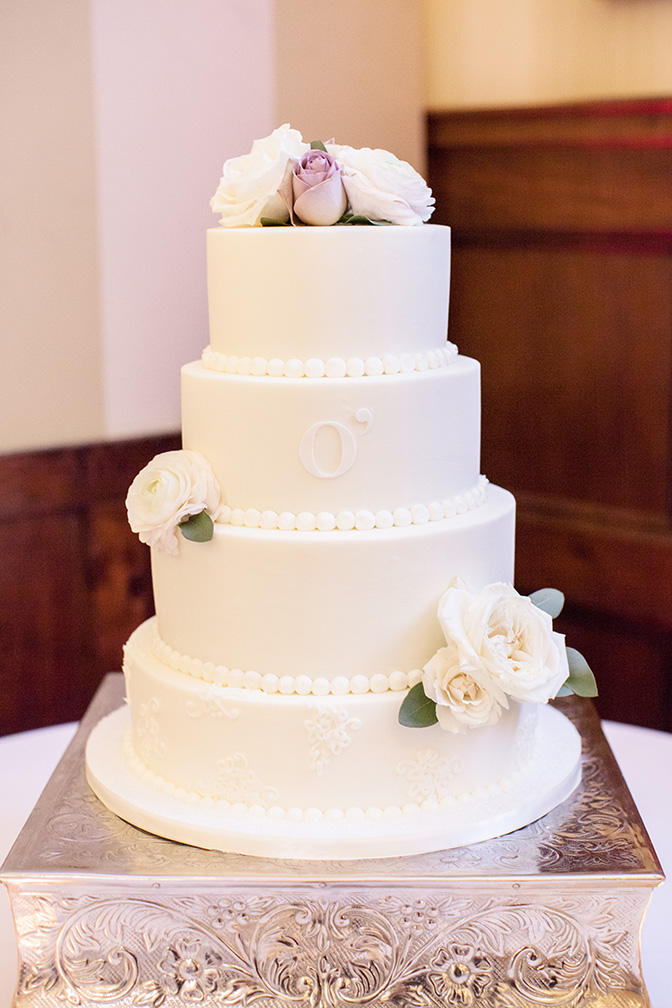 elegant white wedding cake