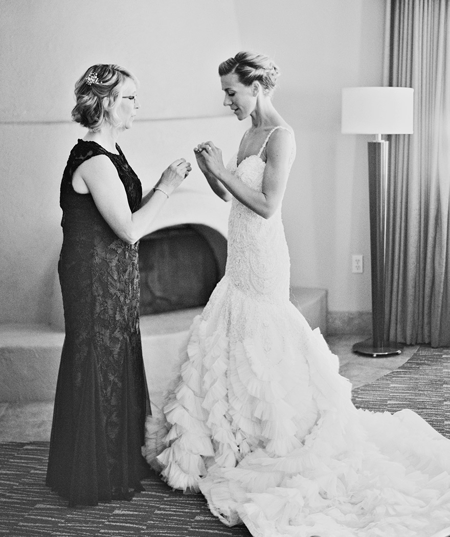 finishing touches for the bride