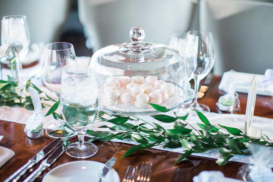 greenery and macarons 