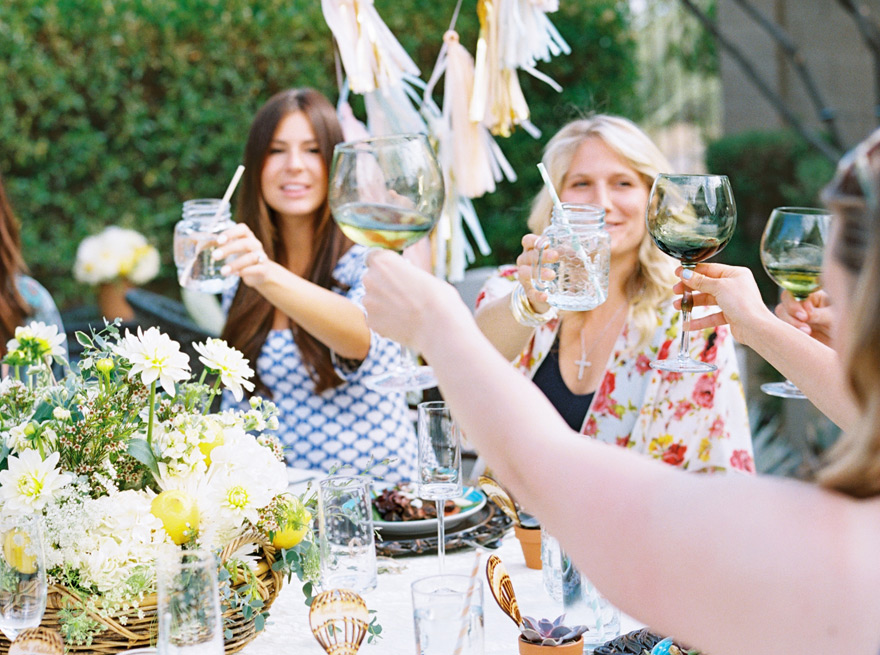 Raise a glass! Baby shower with a hot air balloon theme