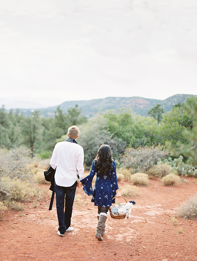 Sedona picnic engagement photos