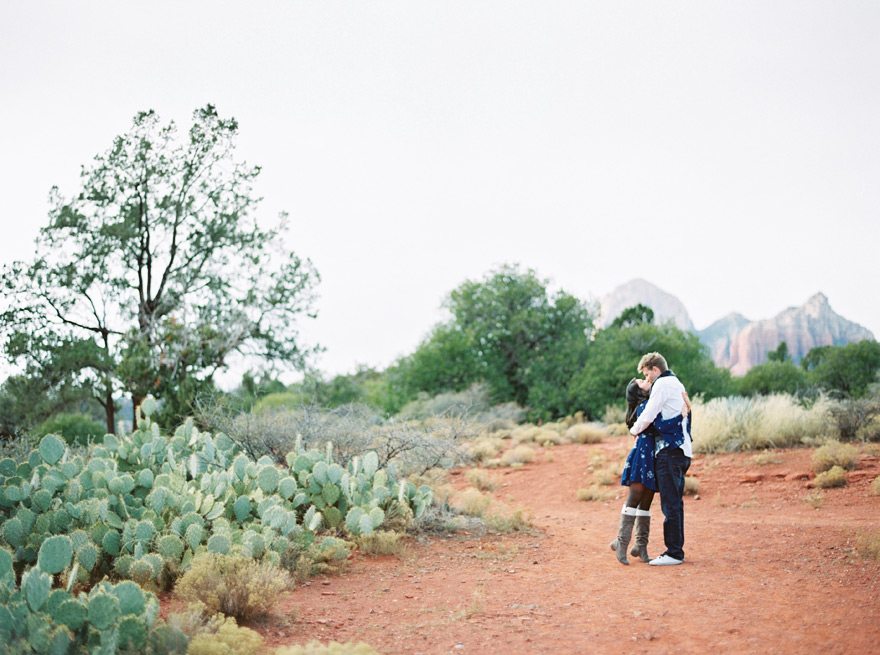 Sedona picnic engagement shoot
