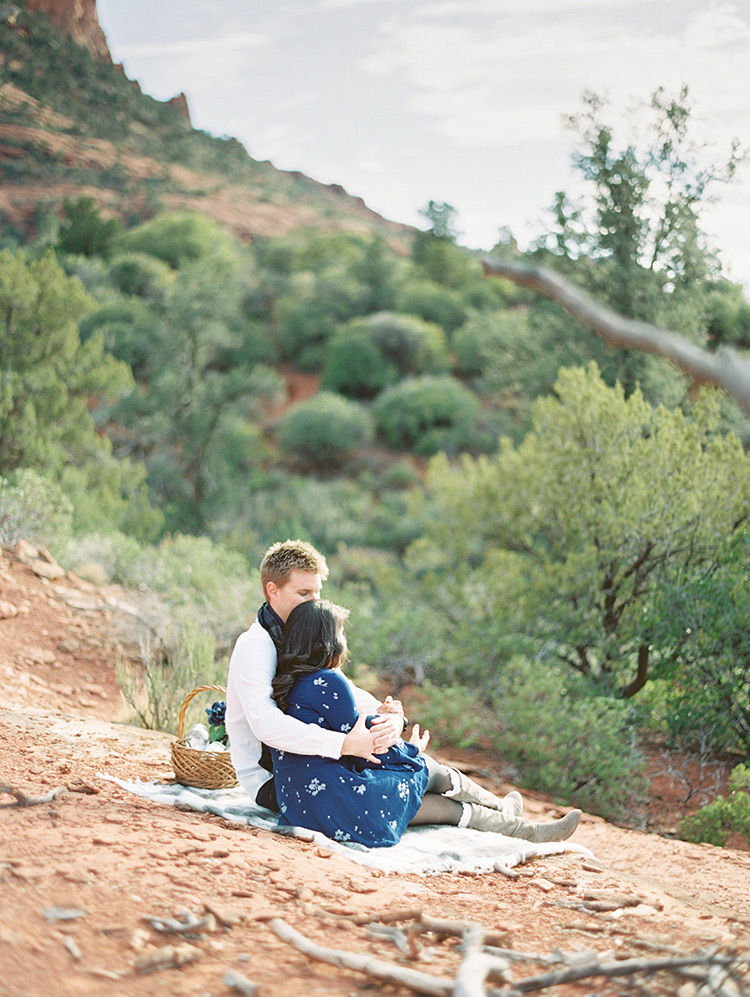 Picnic engagement photos in Sedona
