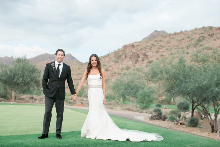 Bride and groom on an Arizona golf course. Silverleaf