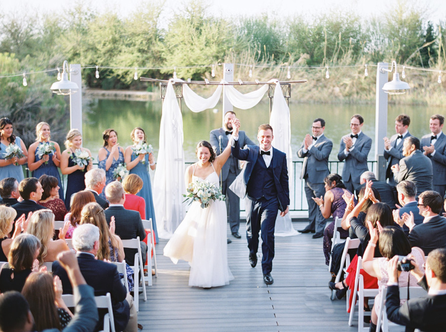 outdoor wedding ceremony on the lake